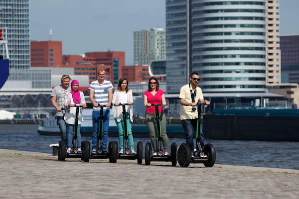 Segway Rotterdam: Dynamisch en ontspannen sightseeing