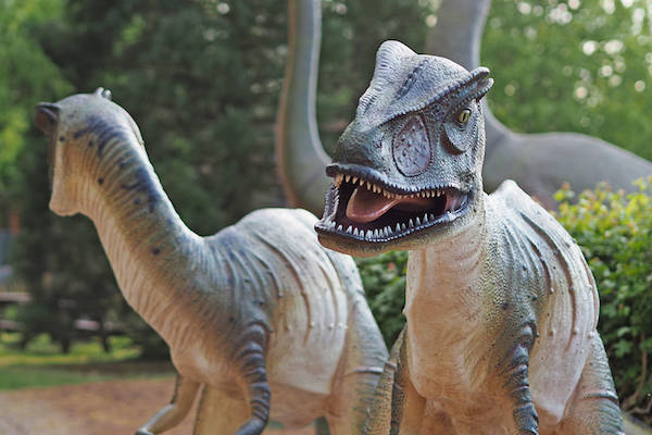 Oog in oog met levensgevaarlijke Dino's in Dinoland Zwolle