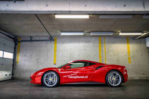 Race Planet Zandvoort: Ferrari