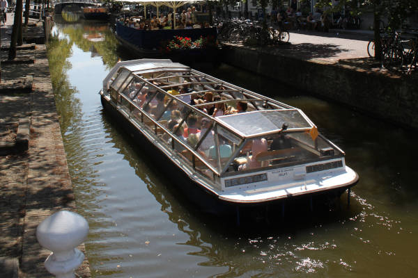 Rondvaart Delft: Boot door de grachten