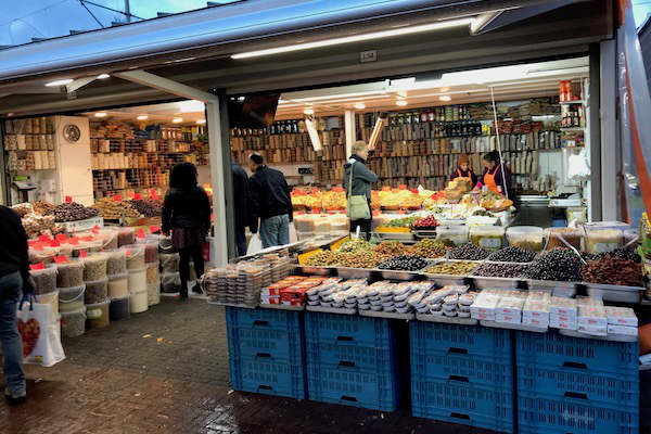 De Haagse Markt : Kleurrijk eten