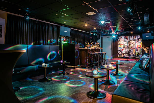 Fun Center Amstelveen: Karaoke party