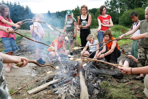 Panorama Camping Petite Suisse: Marshmallows roosteren