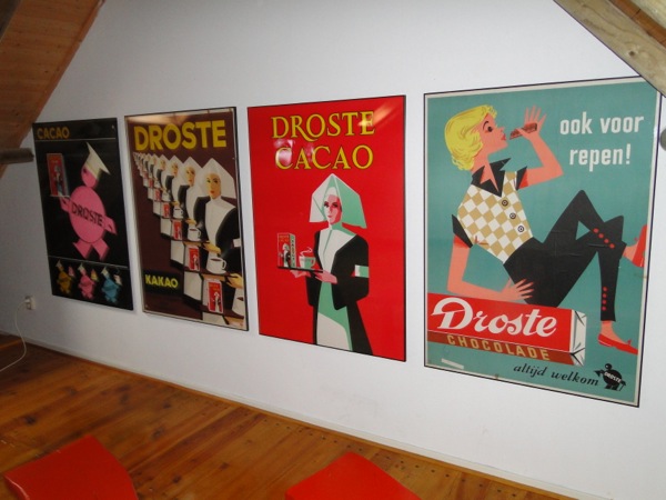 Nederlands Bakkerijmuseum: Oude Droste reclame posters