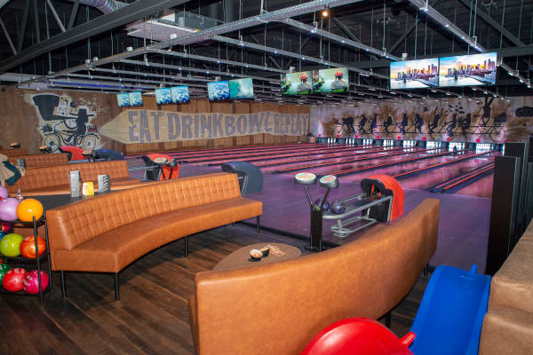 Dollie's Bowling & Gamingcenter: De bowlingbanen