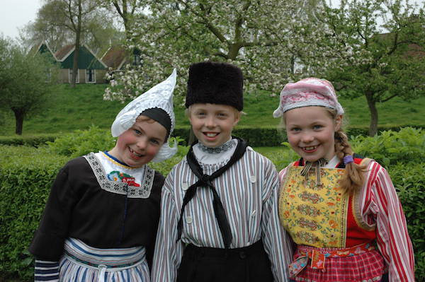 Kinderen Oud-Hollands verkleed