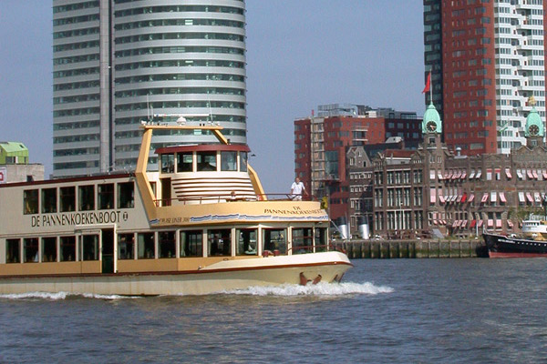 Pannenkoekenboot Rotterdam: Rondvaren en heerlijke pannenkoeken eten