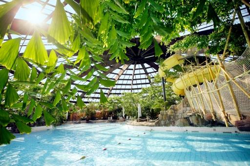 Zwemmen Center Parcs De Huttenheugte in Dalen