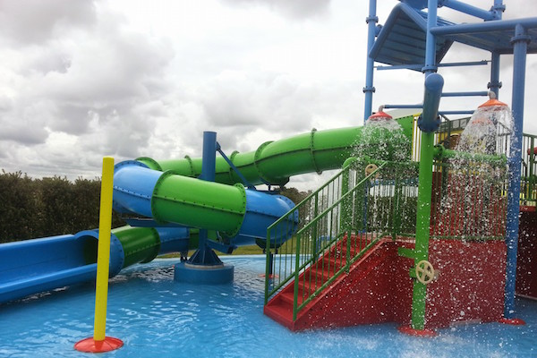 Zwembad Binnenzee: Speelpark buiten