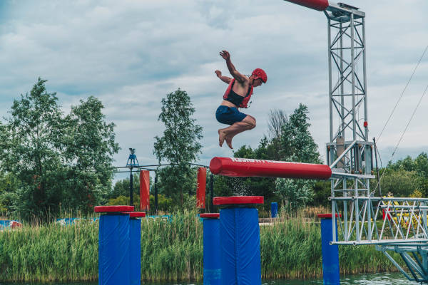 Holland Evenementen Groep: Springen