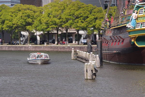 Ervaar Amsterdam vanaf het water