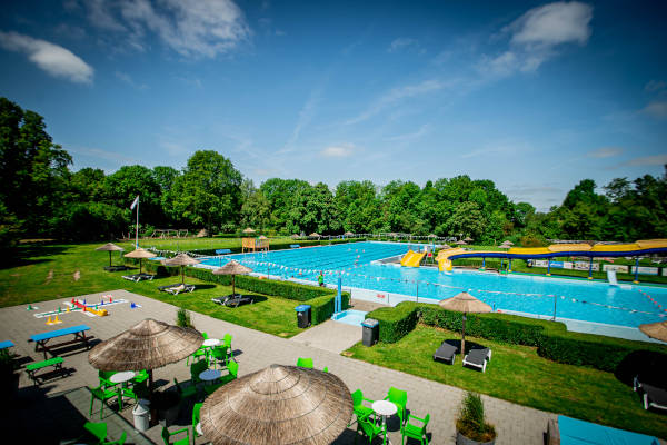 Zwembad De Doetsekom in Giessenburg