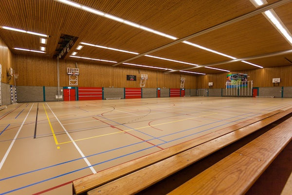 Recreatiecentrum Zevenkampse Ring: Sporten in de ruime sporthal