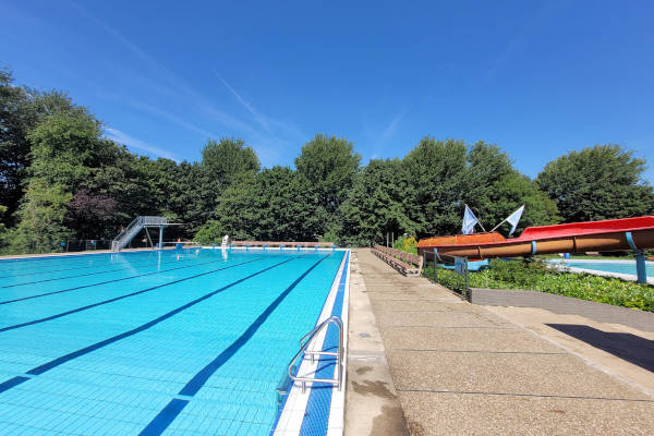 Sportcentrum De Vosse: Baantjes trekken in het zwembad