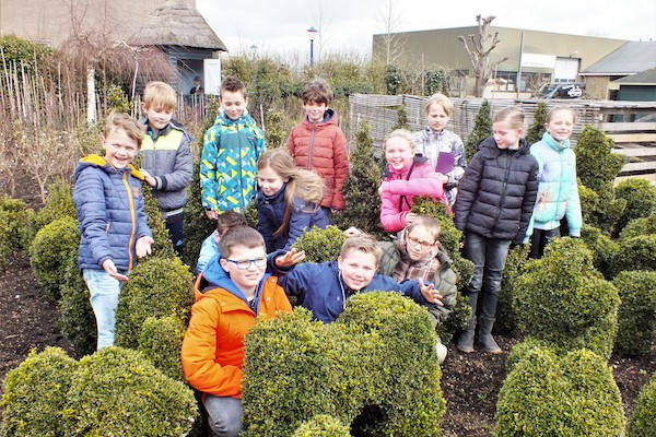 Boomkwekerijmuseum: Kinderen tussen de buxussen