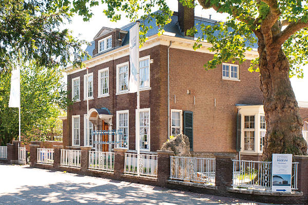 Buitenkant van het museum