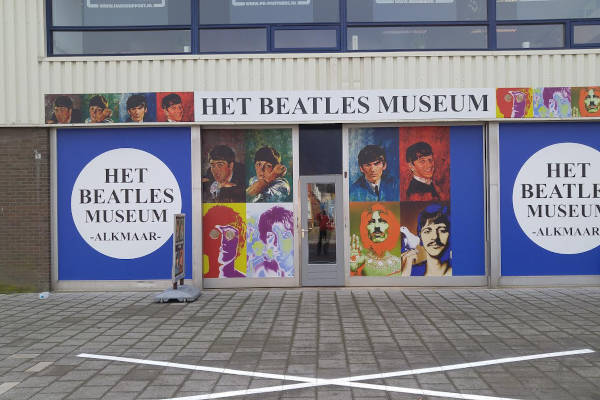 Beatles Museum Alkmaar: Vooraanzicht van het museum
