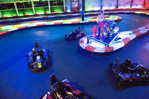 Spectaculaire indoor kartbaan