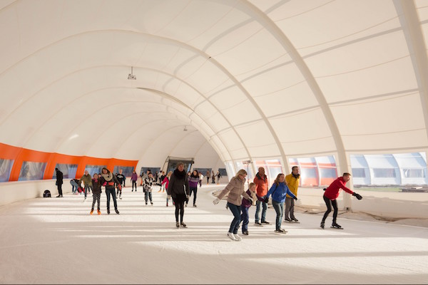 Schaatsen voor jong en oud