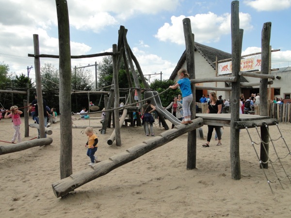 Speeltuin voor de kleine kinderen