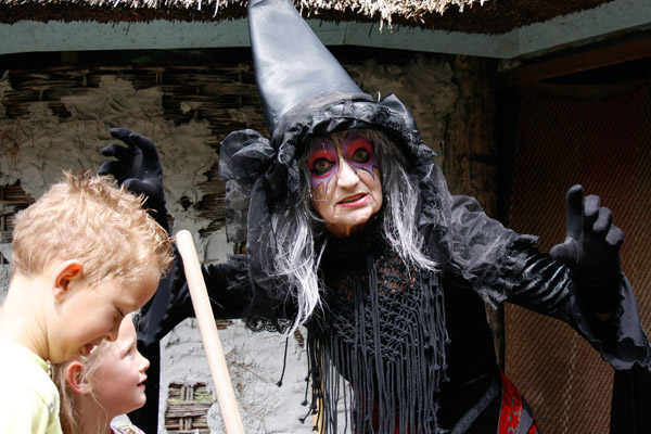 Bij avonturenpark Hellendoorn is het ook leuk om te griezelen voor de wat jongere kinderen