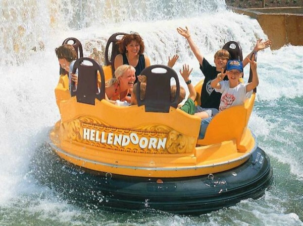 Houdt jij het droog in de wildwaterbaan van Avonturenpark Hellendoorn?