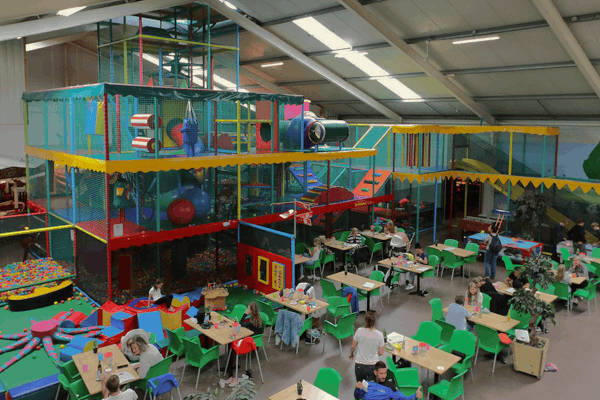 Family Entertainment Center De Belhamel in Lage Zwaluwe