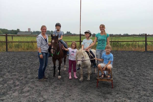 De Elza Hoeve: Kinderfeestje