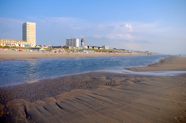 Heerlijke avondwandeling over het strand van Zandvoort