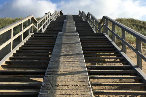 Trap in de duinen