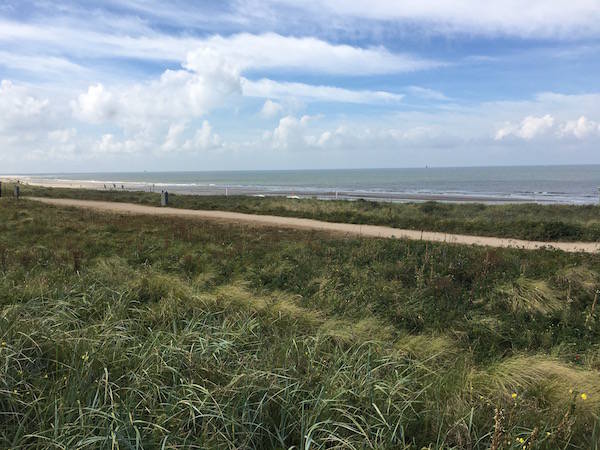 Het strand en de duinen van Kijkduin zijn mooi