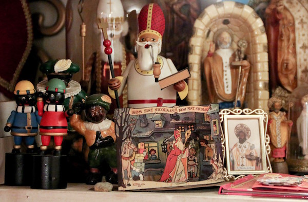 Sinterklaas en zwarte piet beelden