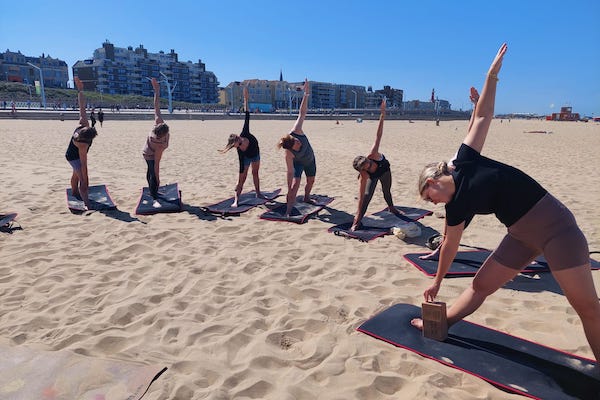 Yoga op het strand