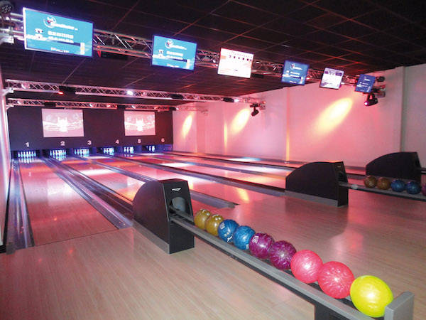Zes moderne bowlingbanen