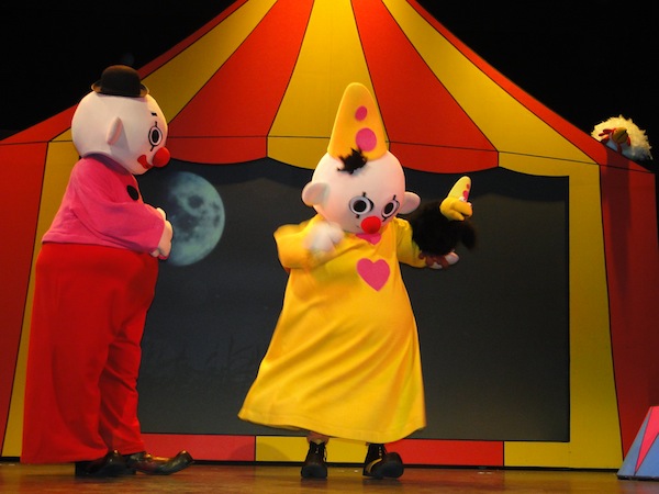 Beleef een spectaculaire theater show van Bumba en zijn vriendjes in Plopsa indoor Coevorden