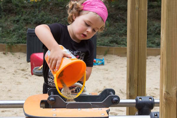 Spelen in de zandfabriek