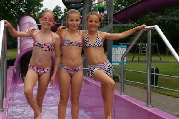 Zwembad Stelleplas: Zwemmen met al je vriendjes