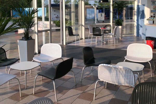 Binnenterras bij Zwembad Stelleplas