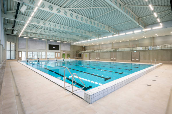 Zwembad Valkenhuizen: Het 25 meter bad