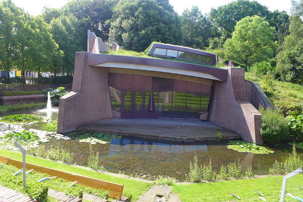 Museum de Buitenplaats: Tentoonstellen van figuratieve kunst in de breedste zin van het woord