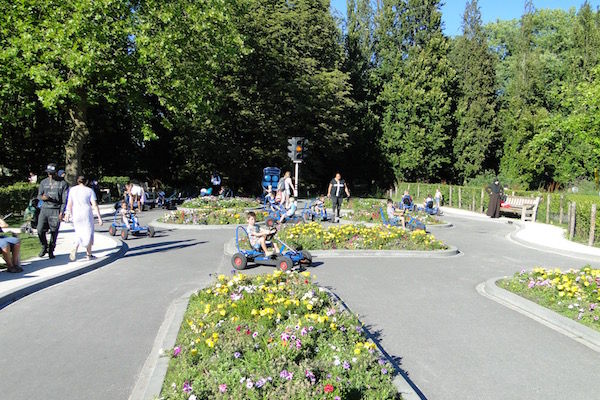 Plezier in de verkeerstuin bij Plaswijckpark