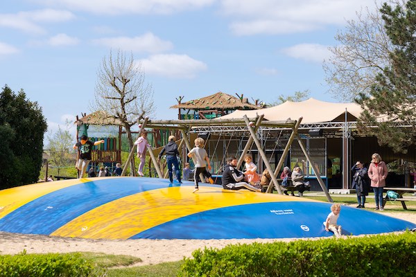 Plaswijckpark: Springkussen