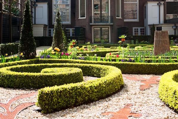 Maak een wandeling door de 18de-eeuwse stadstuin