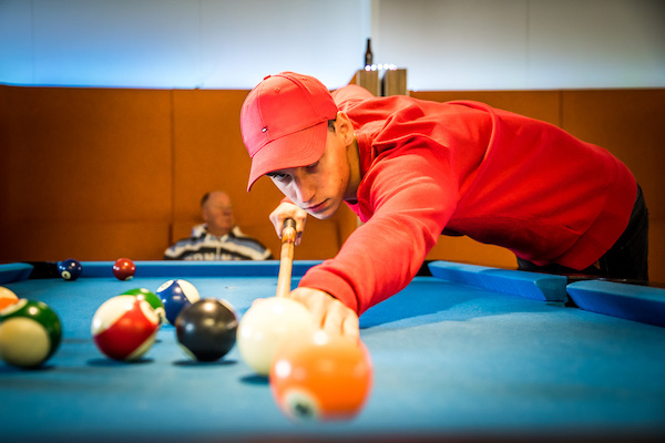 Je kan ook een potje poolen, darten of tafelvoetballen