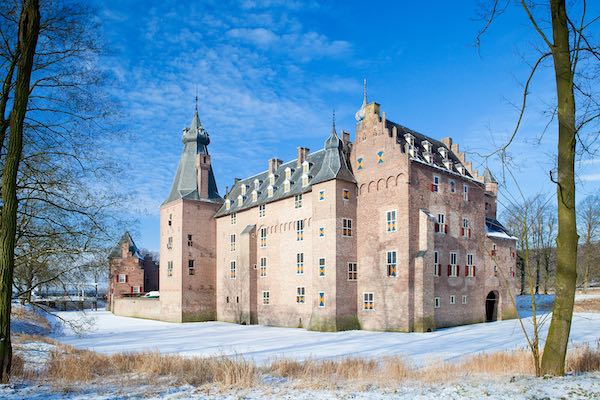 Kasteel in de sneeuw