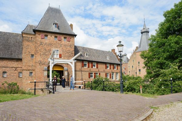 Ingang kasteel