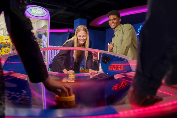 Speel een potje airhockey