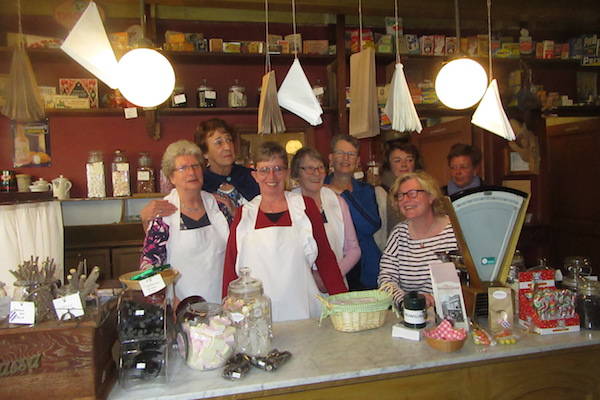 Op bezoek in de echte ouderwetse kruidenierswinkel