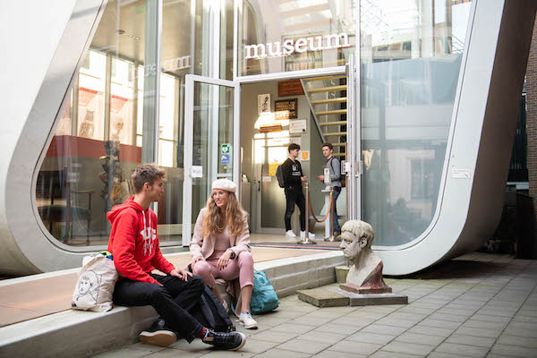 Universiteitsmuseum Groningen: Ingang museum