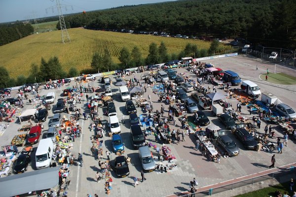 Kofferbak verkoop Budel: Ruim je zolder of garage op en verkoop zelf de overbodige spullen